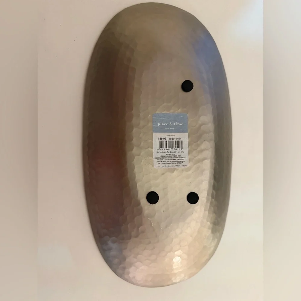 Hammered Oval Metal Tray